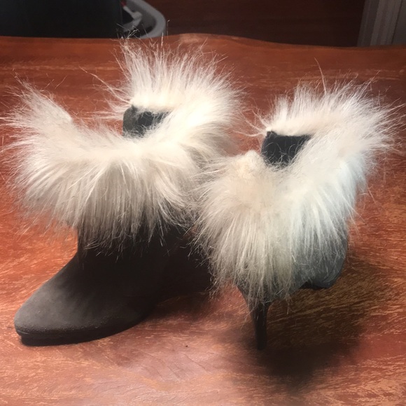 Jorge Bischoff Suede Booties - Picture 14 of 17